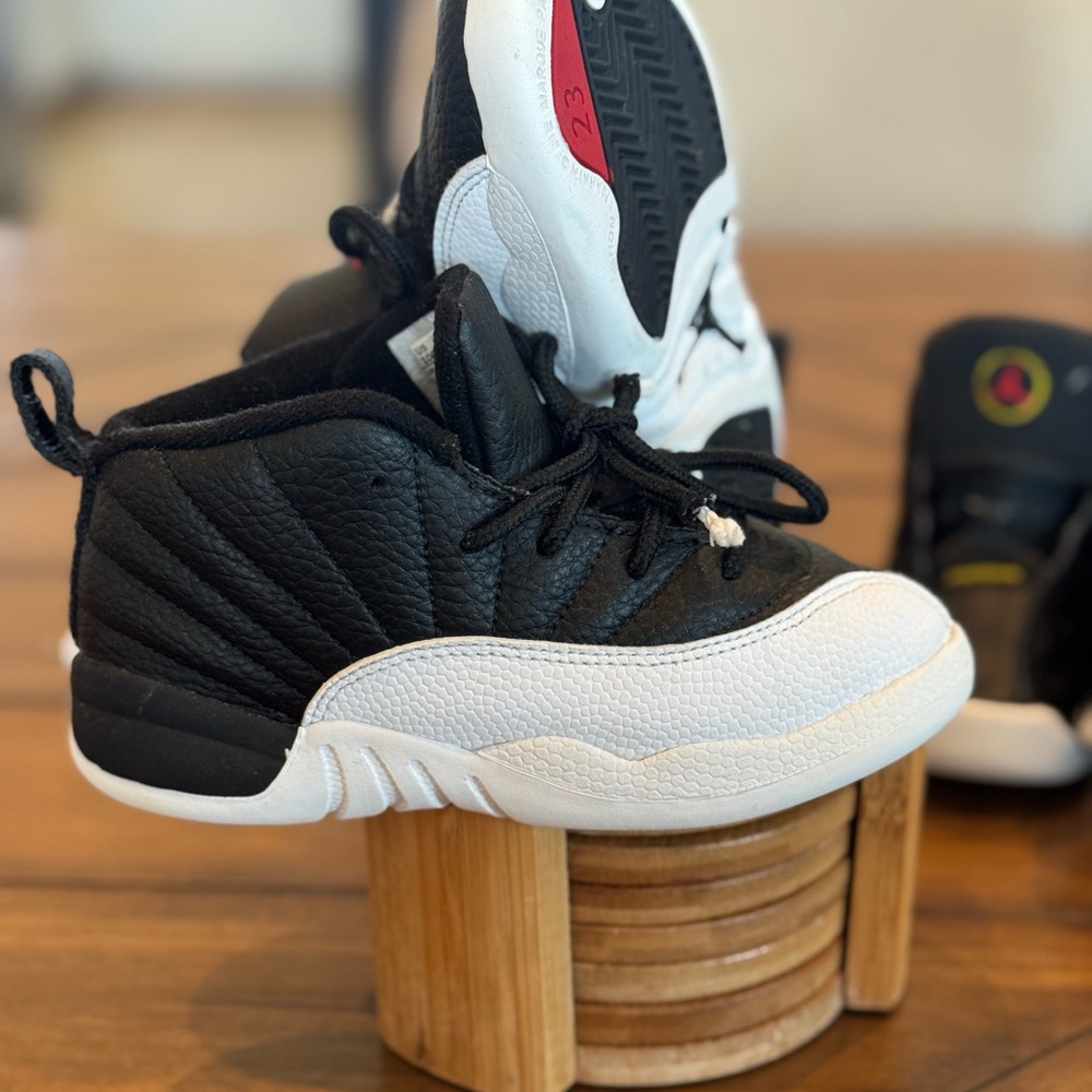 Jordan 12 Playoffs Little Kid
